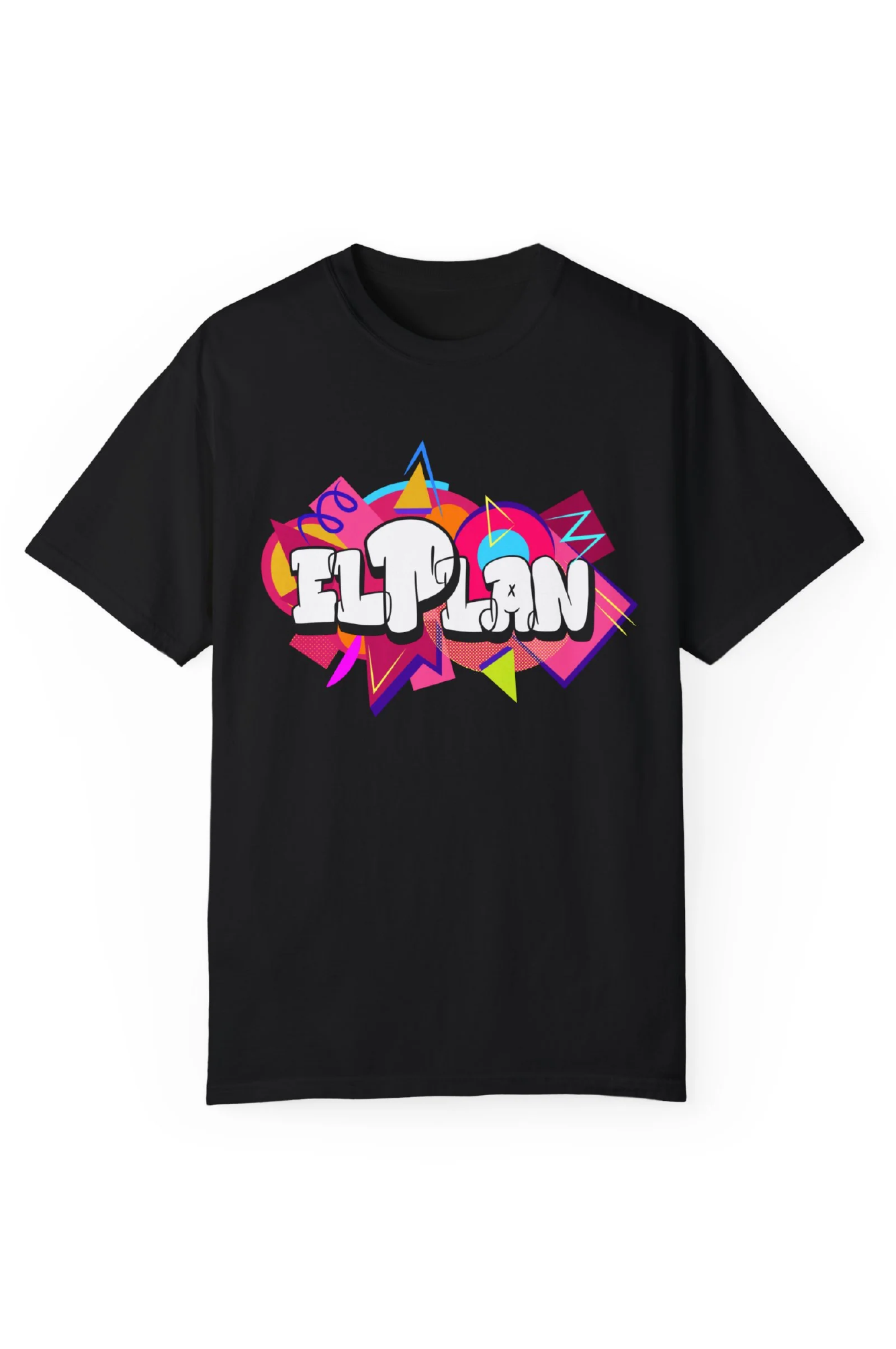 Black t-shirt saying El Plan. It is a tribute to Fernando Alonso, who is a 2 time Formula 1 World Champion. It started as a joke when Alpine F1 team put El Plan on their wing instead of Alpine and it became viral. Buy this t-shirt and show your support for one of the greatest drivers of this generation.